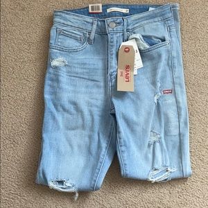 Levi jeans